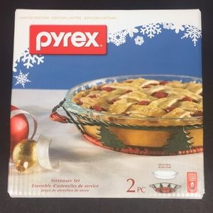 PYREX LIMITED EDITION CHRISTMAS 2 PIECE PIE DISH